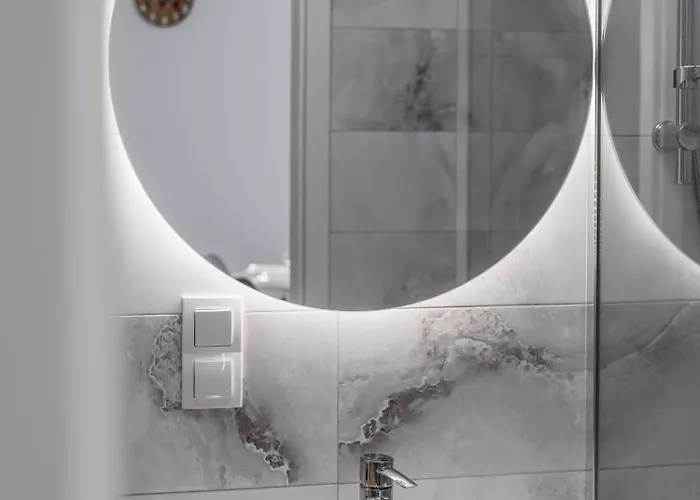 Zencow 5 By Nyx * Warszawa